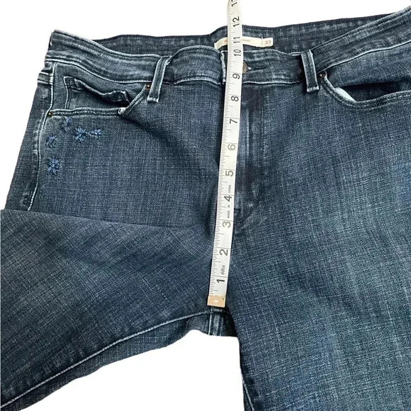 Levi’s Mid Rise Skinny Jeans Embroidered Floral Dark Wash Women’s Waist 33 - Picture 12 of 15